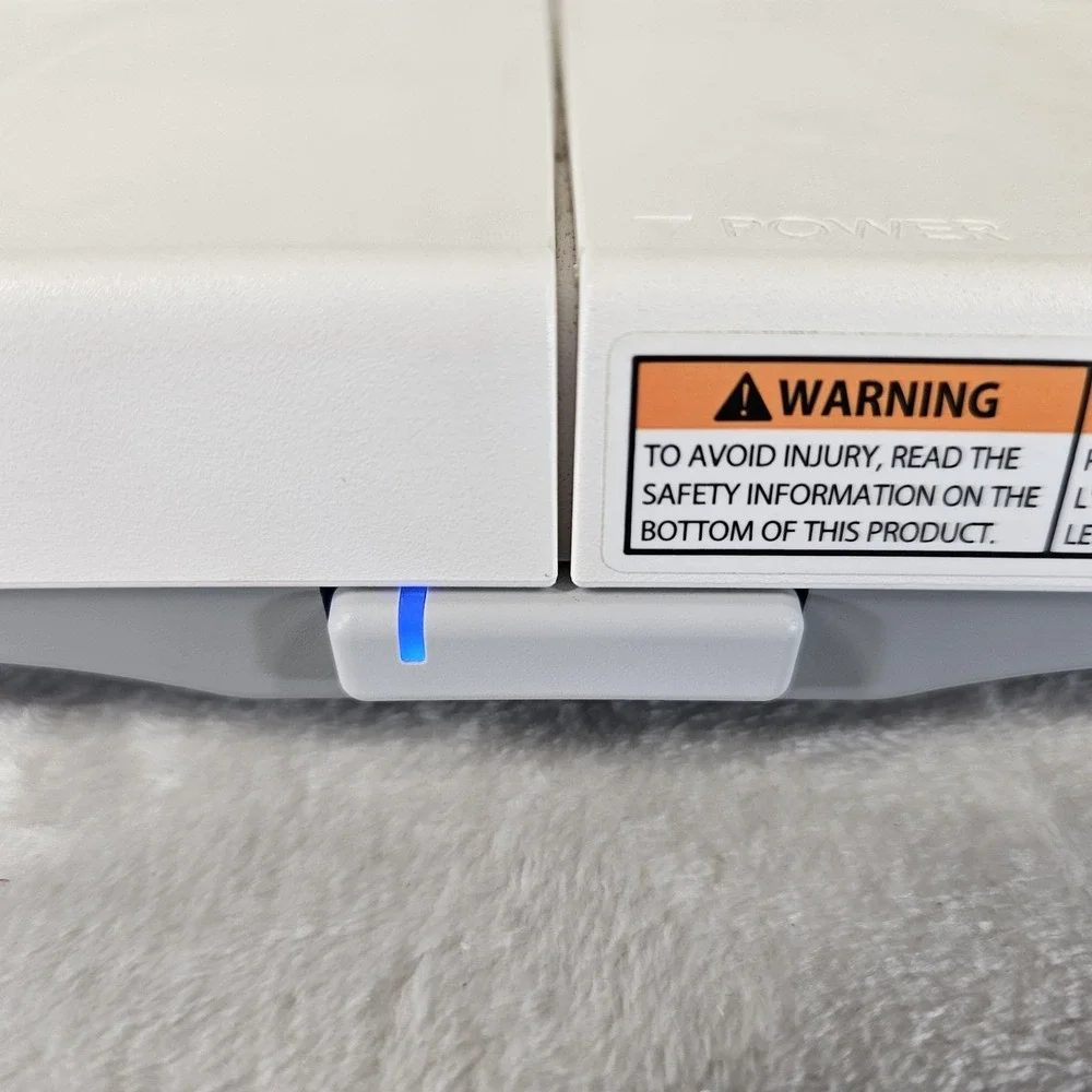 Nintendo Wii Balance Board White Wii Fit Plus‎ Game & Carry Bag Wireless Console